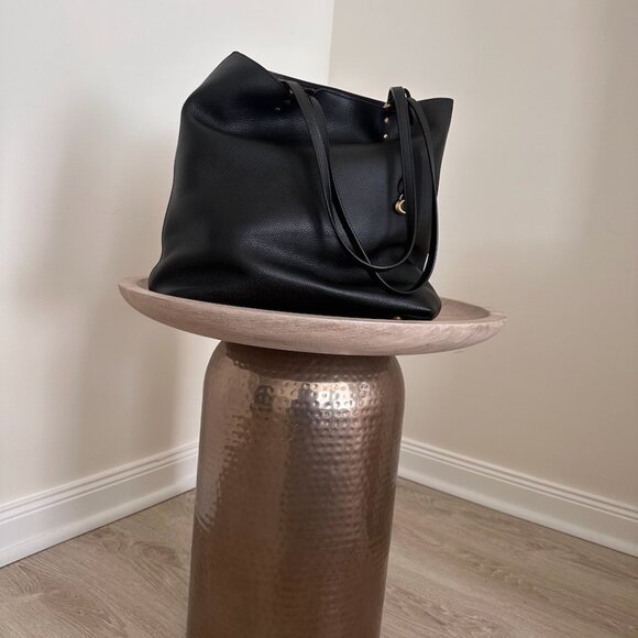 Minimalistic and elegant Coach tote bag - Picture 2 of 6